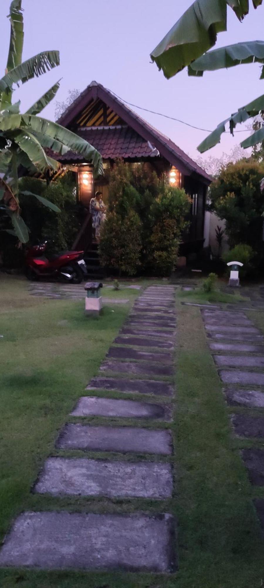 Mulia Home Stay Нуса-Дуа Екстер'єр фото